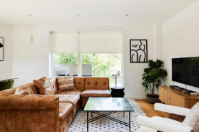 The Copenhagen Place - Enchanting 2BDR Flat with Balcony